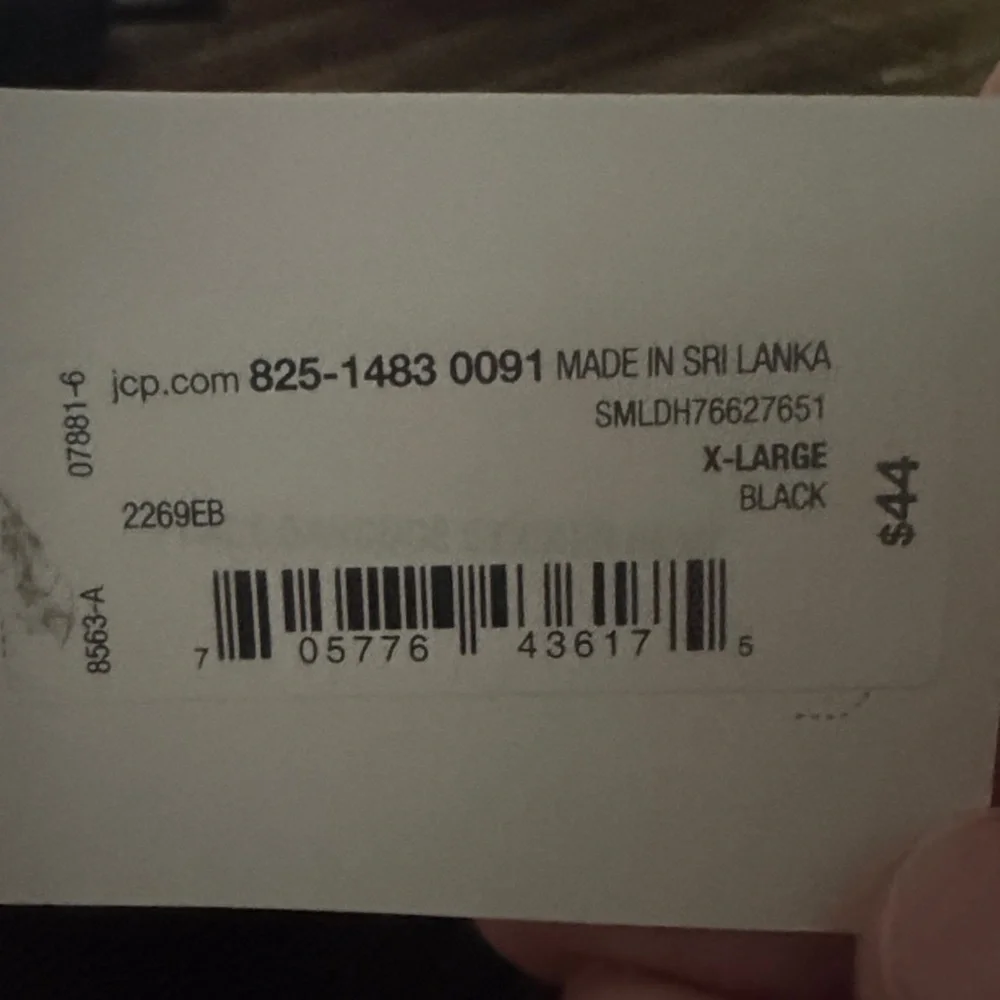 BOLD elements Black Crop Top - Picture 5 of 8